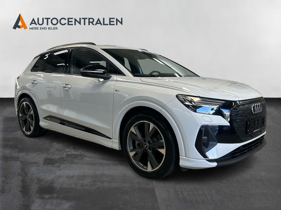 Audi Q4 e-tron 50 S-line quattro 5d