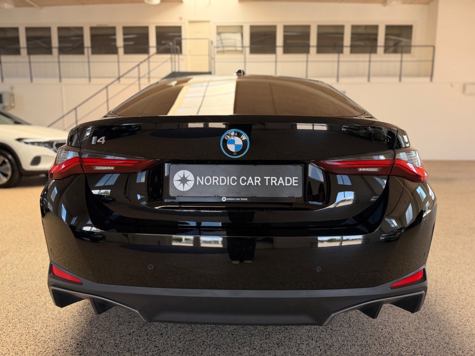 BMW i4 eDrive35 Charged 5d