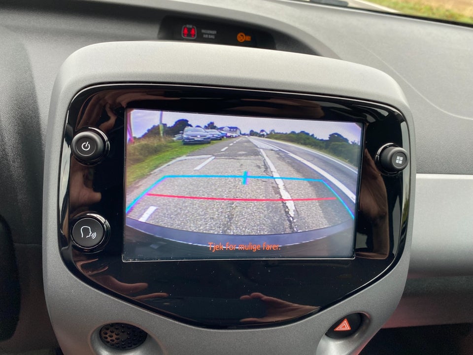 Toyota Aygo 1,0 VVT-i x-press 5d
