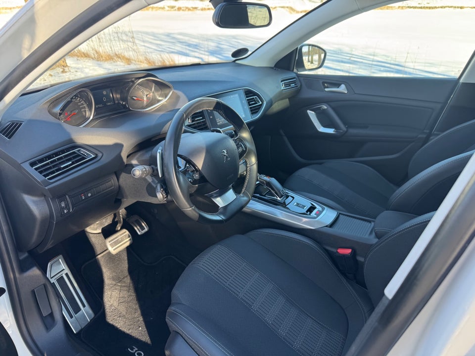 Peugeot 308 1,2 PureTech 130 Prestige EAT8 5d