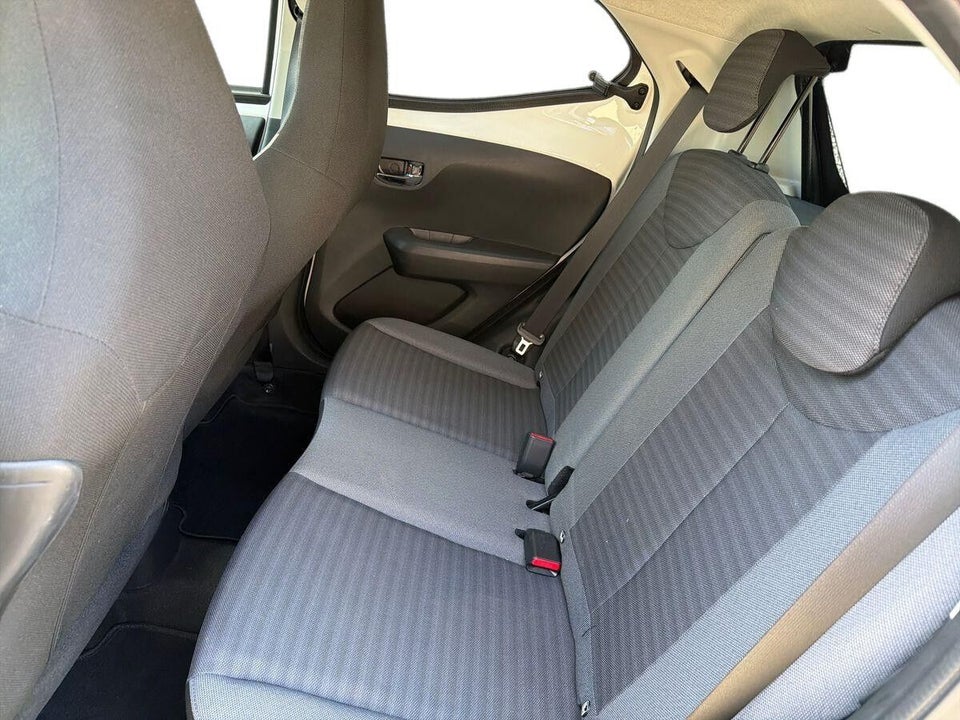 Toyota Aygo 1,0 VVT-i x-sky 5d