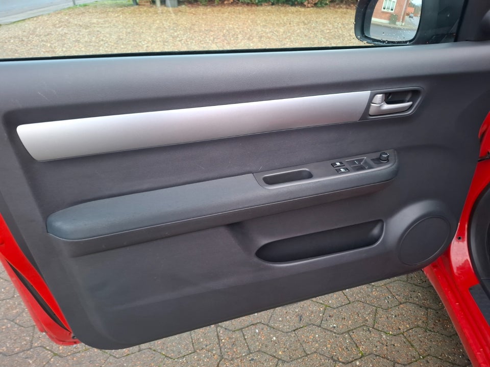 Suzuki Swift 1,3 GL 3d