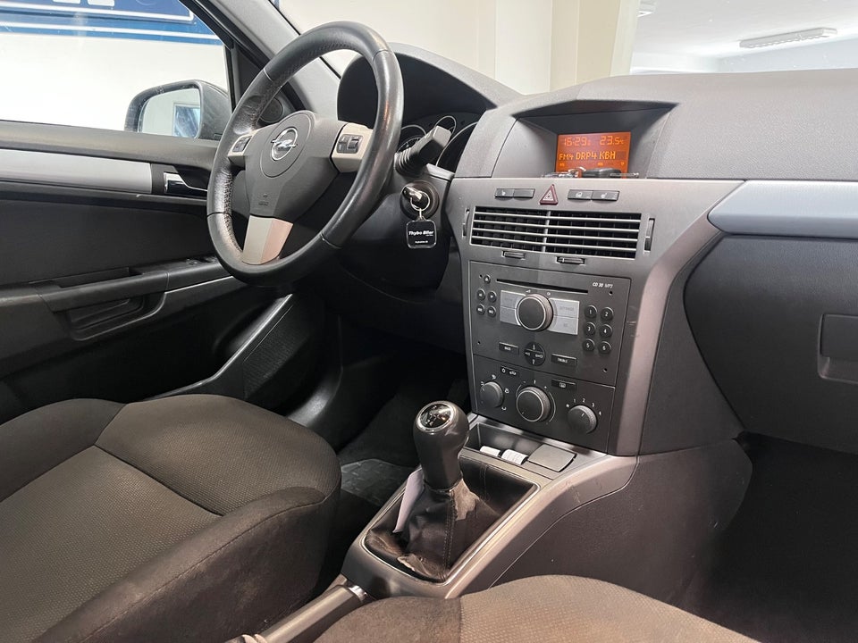Opel Astra 1,6 16V Limited Twinport 5d