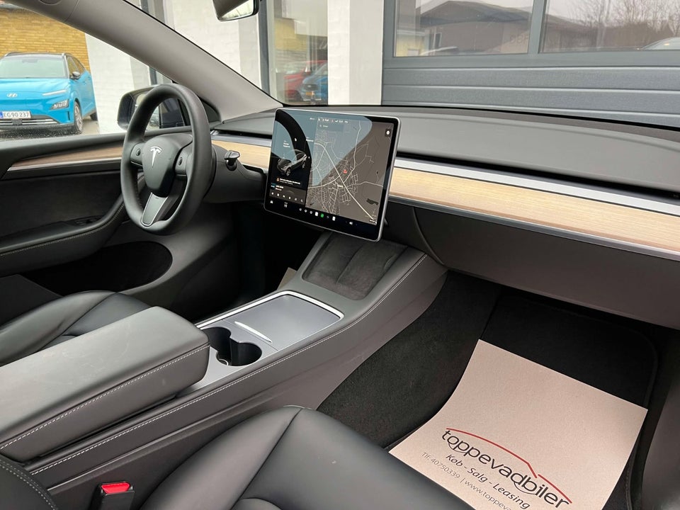 Tesla Model Y Long Range AWD 5d