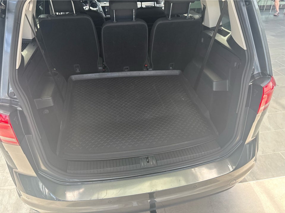VW Touran 1,5 TSi 150 Comfortline Family DSG 7prs 5d