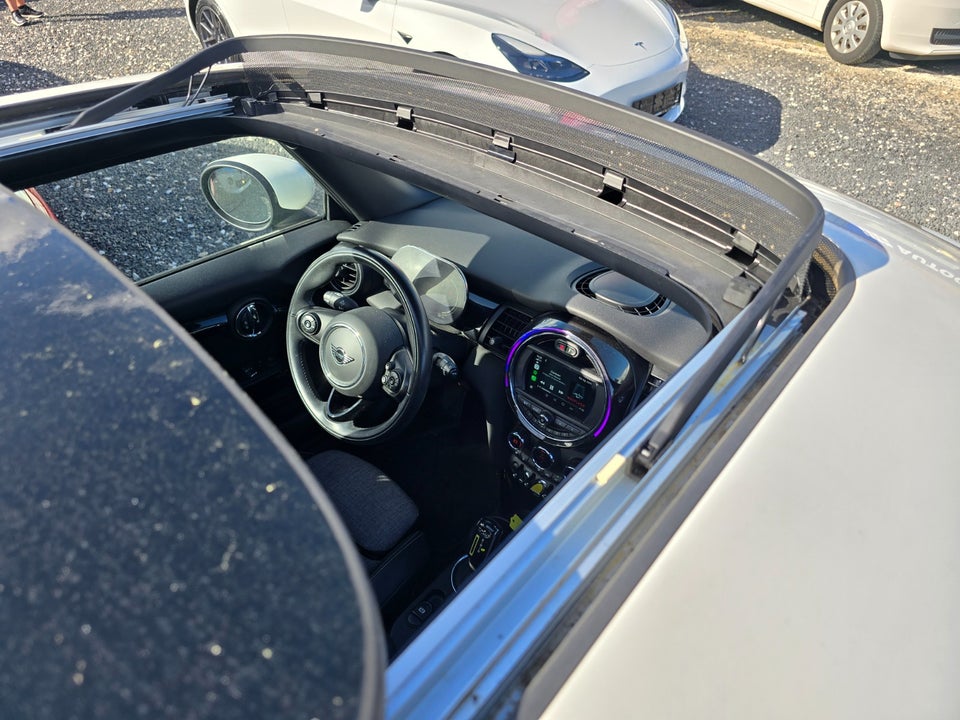 MINI Cooper SE Greenwich 3d