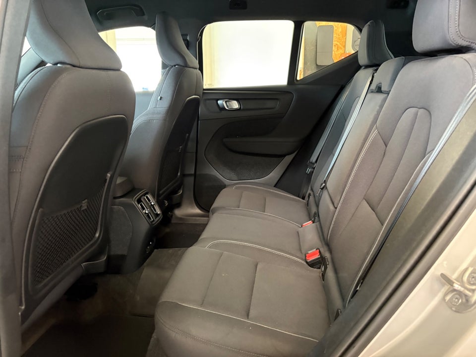 Volvo XC40 ReCharge Extended Range Core 5d