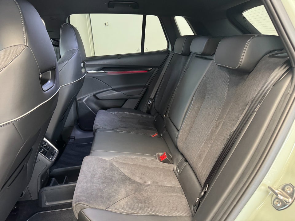 Skoda Elroq 85 iV Sportline Maxx 5d