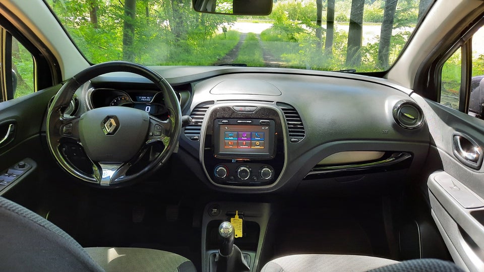 Renault Captur 0,9 TCe 90 Expression 5d