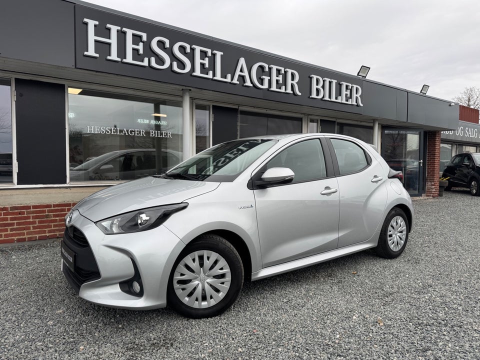 Toyota Yaris 1,5 Hybrid Active e-CVT 5d