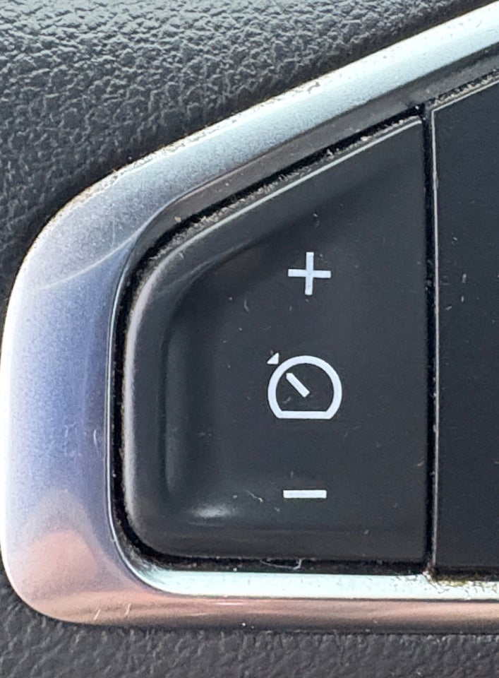 Renault Master IV T33 2,3 dCi 150 L2H2 Kassevogn