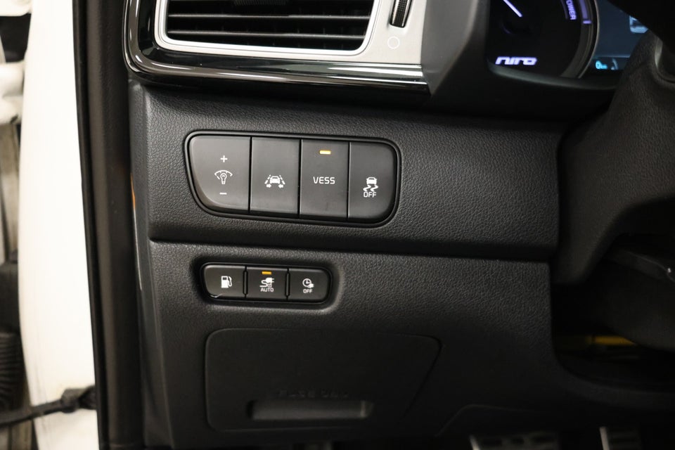 Kia Niro 1,6 PHEV Advance+ DCT 5d