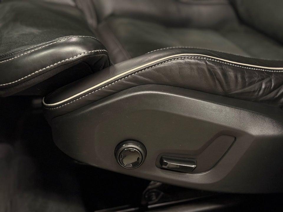 Volvo XC60 2,0 T8 390 R-Design aut. AWD 5d