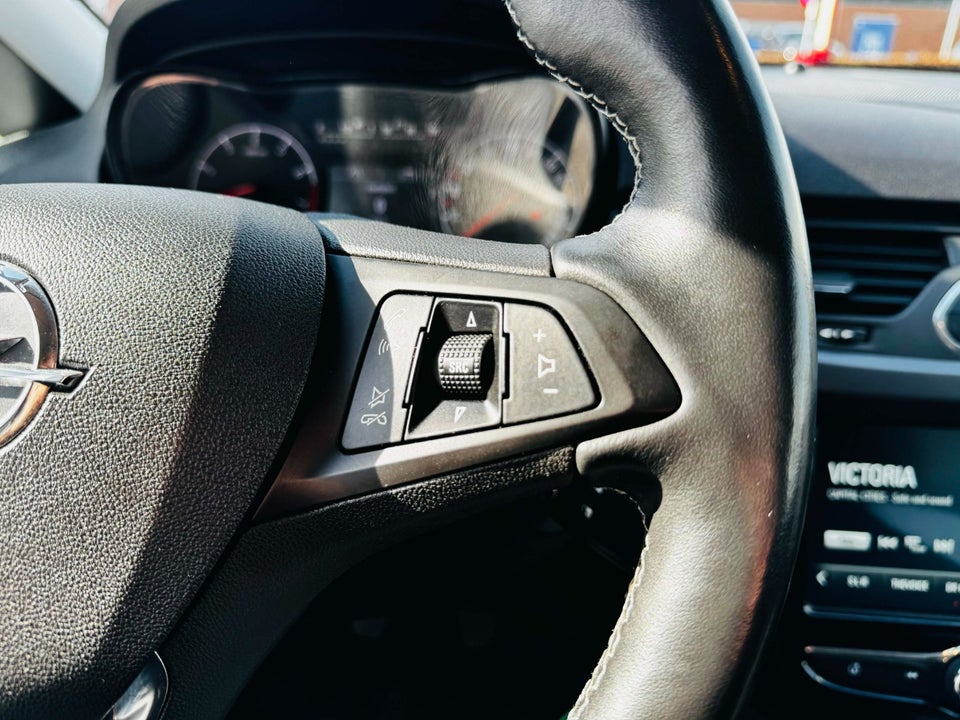 Opel Corsa 1,4 16V OPC Line 5d