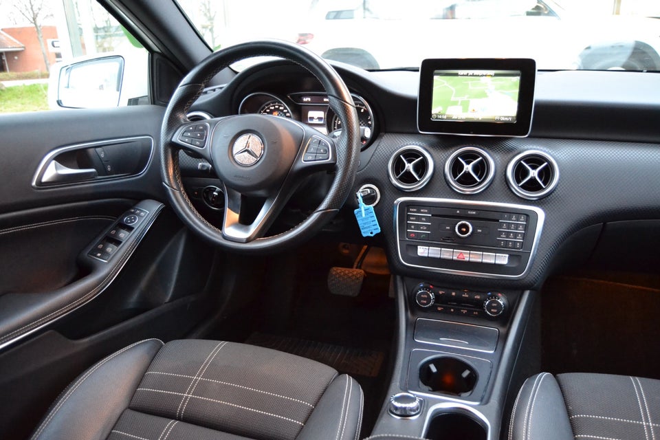 Mercedes A200 1,6 Urban aut. 5d