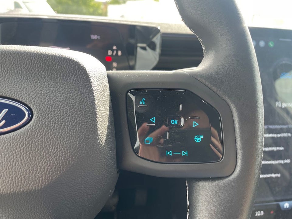 Ford Capri 84 Premium Extended Range AWD 5d