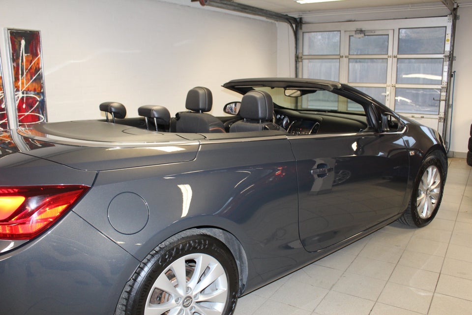 Opel Cascada 1,6 T 170 Cosmo 2d