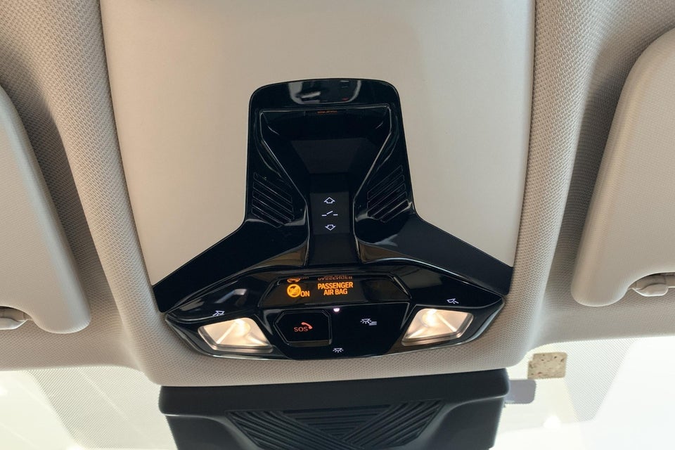 BMW iX1 xDrive30 X-Line 5d