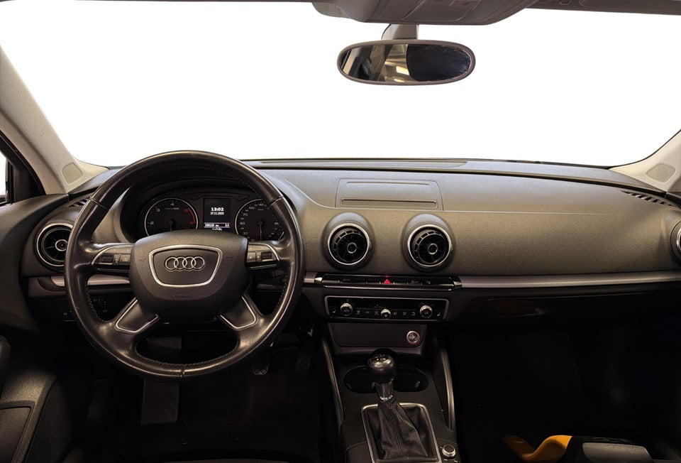 Audi A3 1,6 TDi 110 Ambition 4d