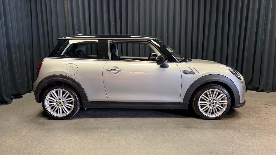 MINI Cooper SE Classic Trim 3d