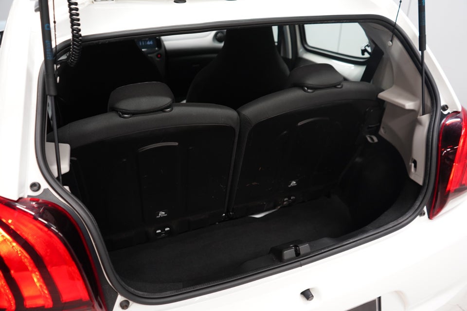 Peugeot 108 1,0 e-VTi 72 Infinity 5d
