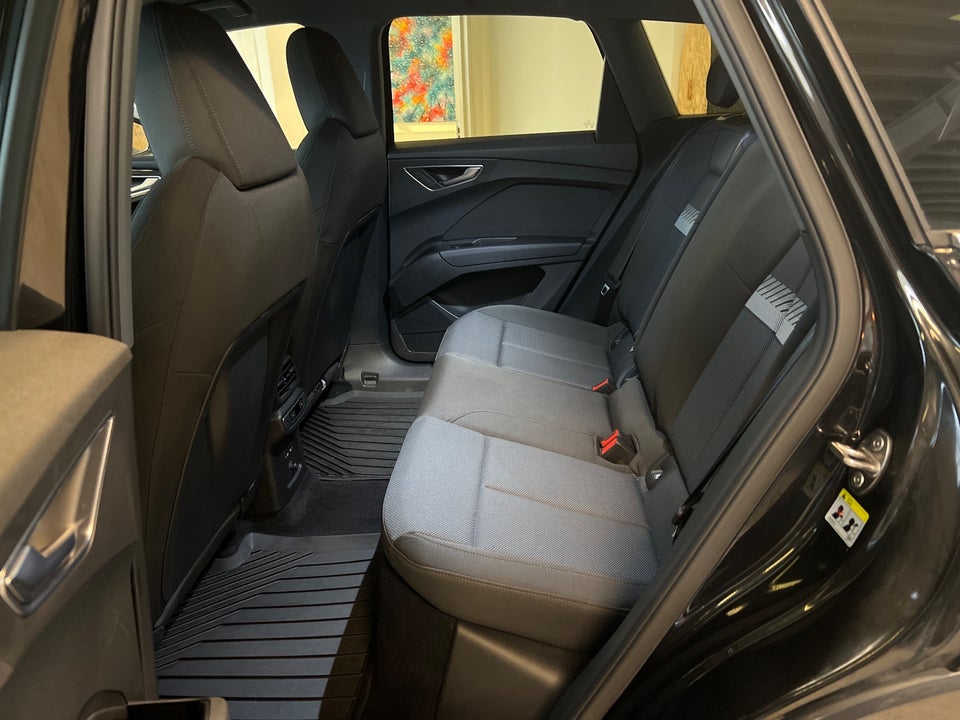 Audi Q4 e-tron 40 Advanced 5d