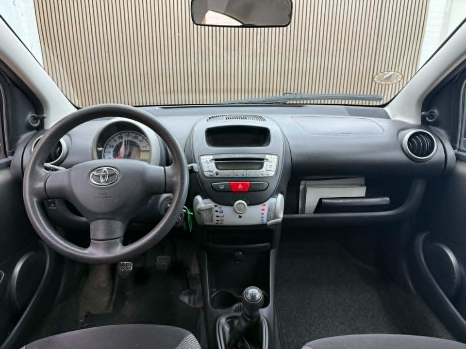 Toyota Aygo 1,0 VVT-i T2 5d