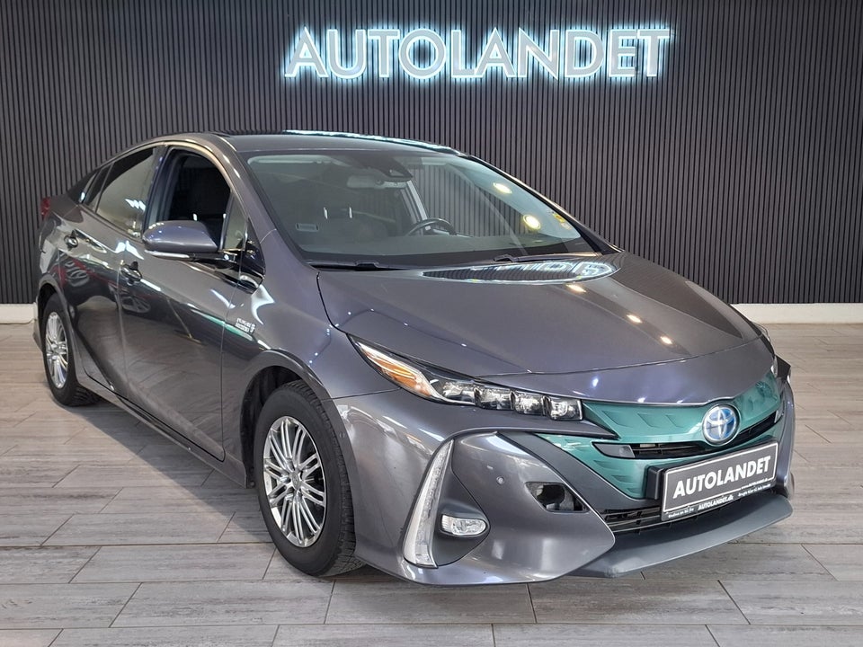 Toyota Prius 1,8 Plug-in Hybrid H4 MDS 5d