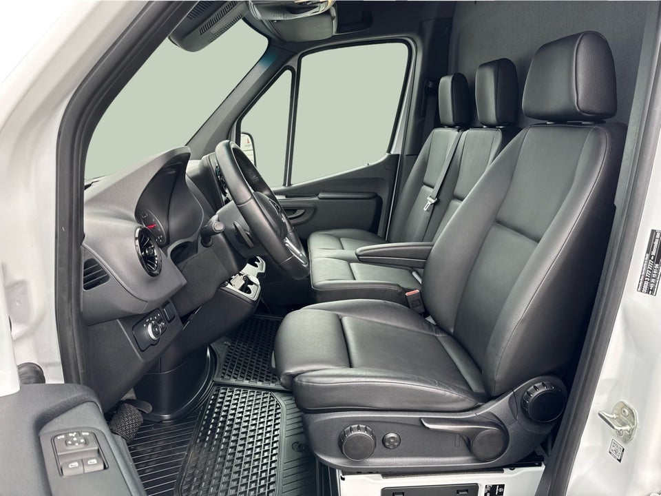 Mercedes Sprinter 215 2,0 CDi A1 Kassevogn aut. FWD