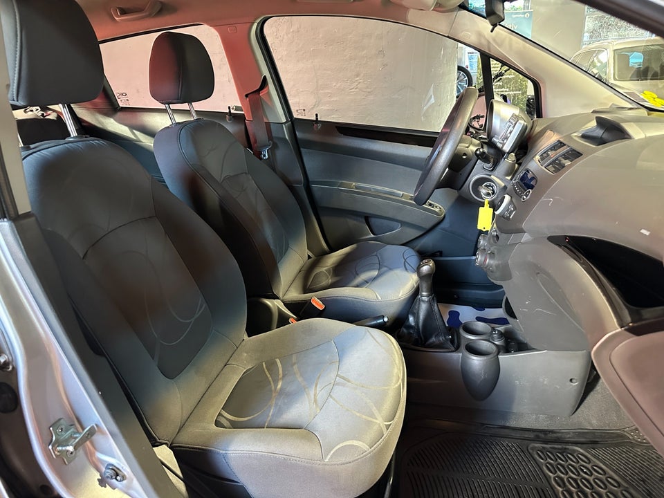 Chevrolet Spark 1,0 LS 5d