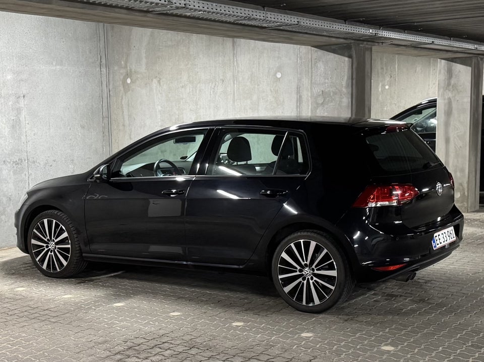 VW Golf VII 1,4 TSi 122 Comfortline BMT 5d