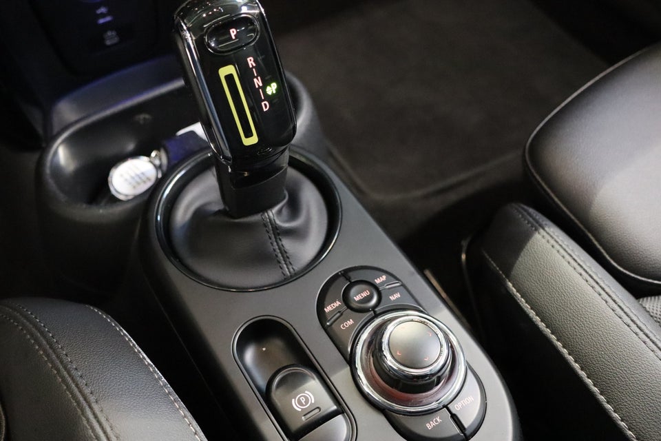 MINI Cooper SE Edition Premium Plus 3d