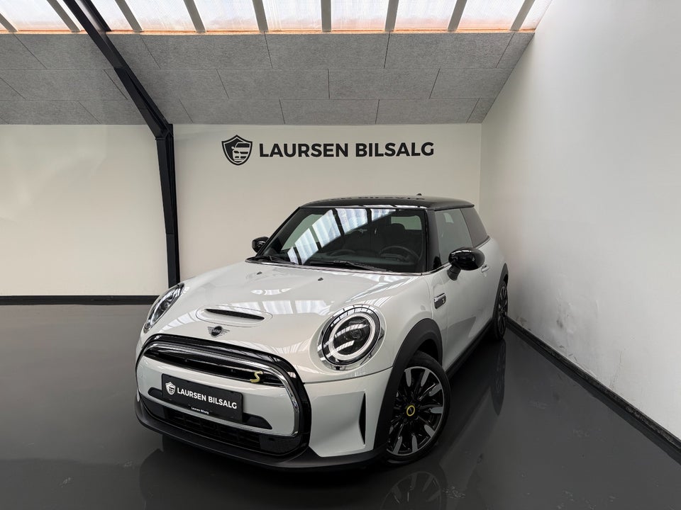 MINI Cooper SE Classic Trim 3d