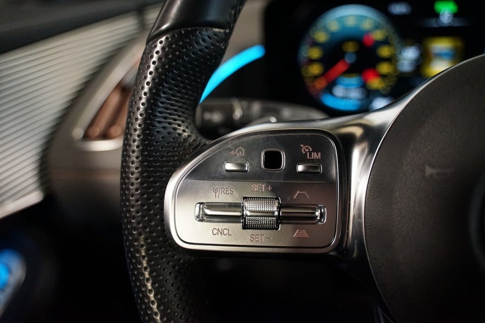 Mercedes EQC400 AMG Line 4Matic Van 5d