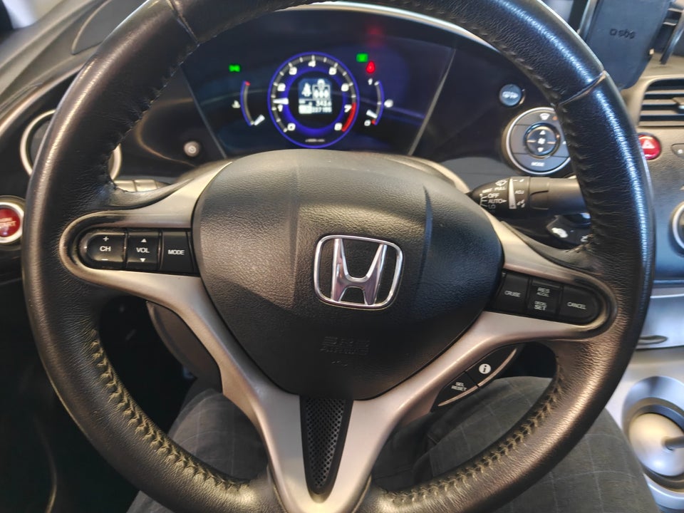 Honda Civic 1,8 Executive 5d