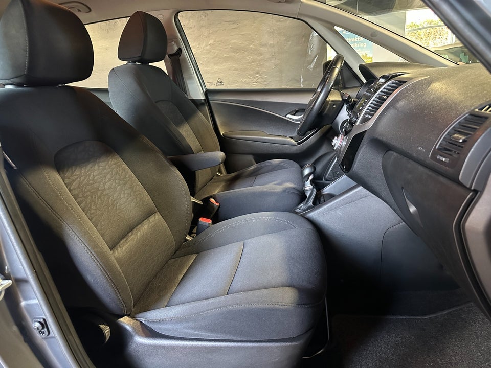 Hyundai ix20 1,4 CVVT Premium 5d