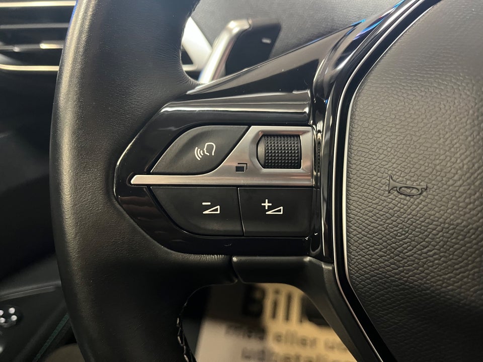 Peugeot 3008 1,6 Hybrid Allure EAT8 5d