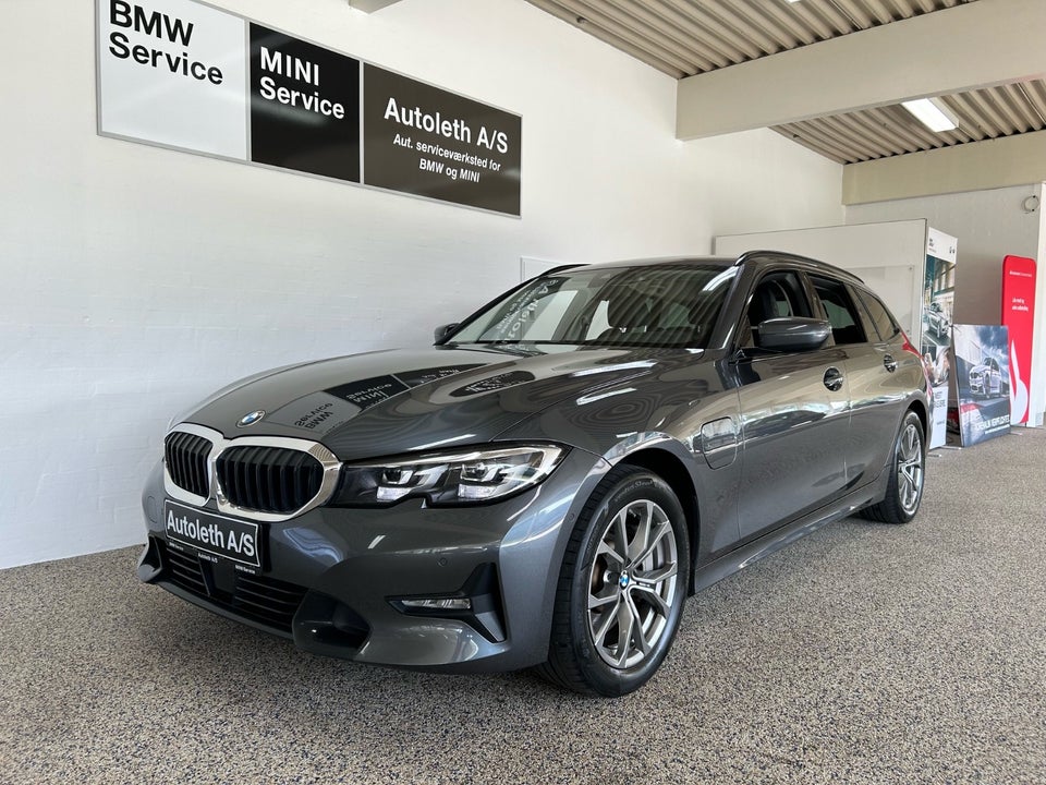 BMW 330e 2,0 Touring Sport Line aut. 5d