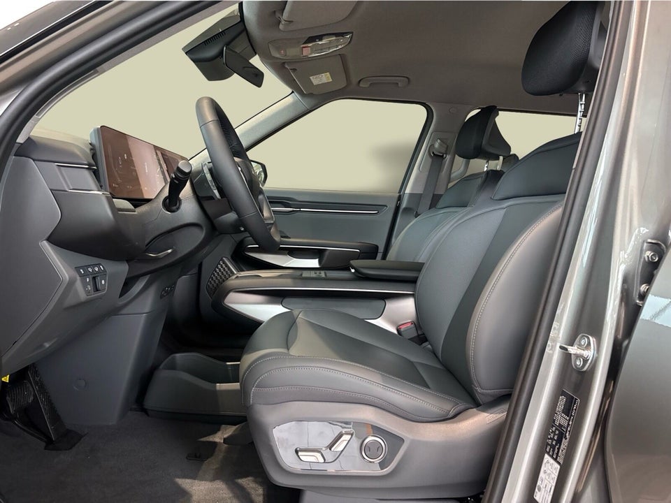 Kia EV9 76 Standard Range Upgrade RWD 7prs 5d