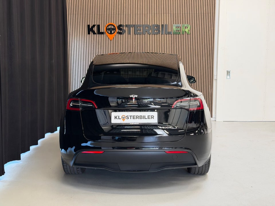 Tesla Model Y Long Range AWD 5d