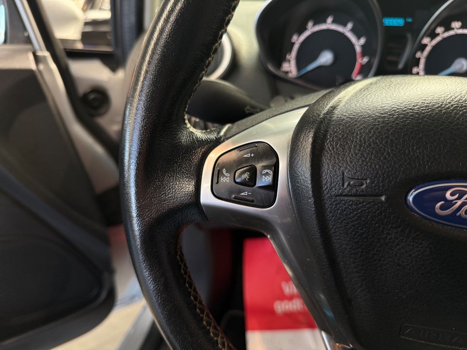 Ford Fiesta 1,0 EcoBoost Titanium 5d