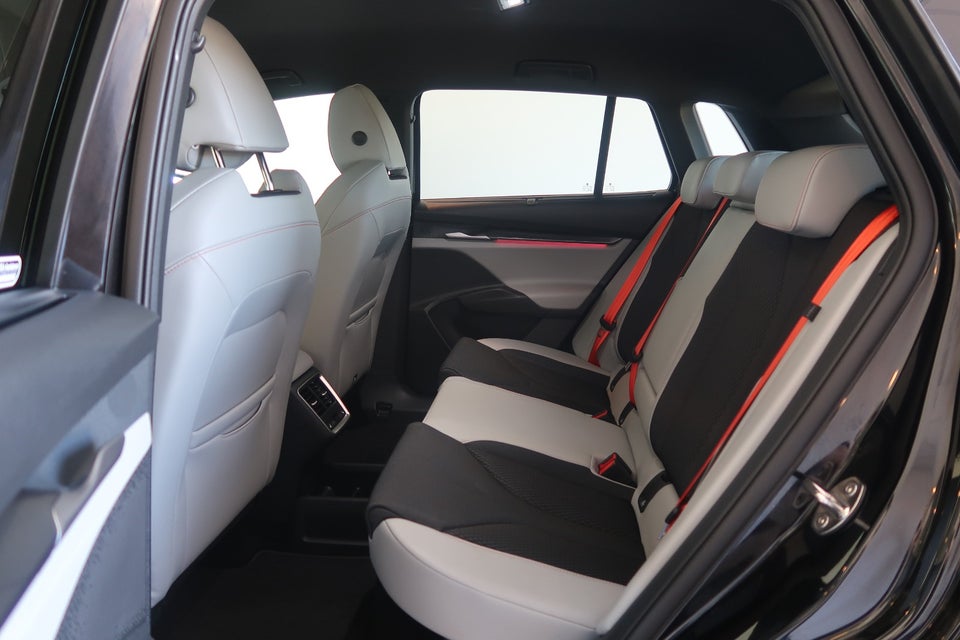 Skoda Elroq 85 iV Lodge Advanced 5d