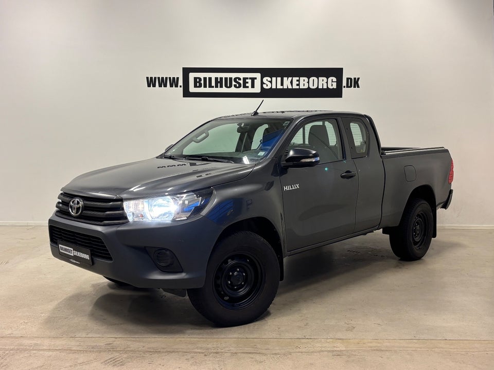 Toyota HiLux 2,4 D-4D 150 T1 Ex.Kab 4d