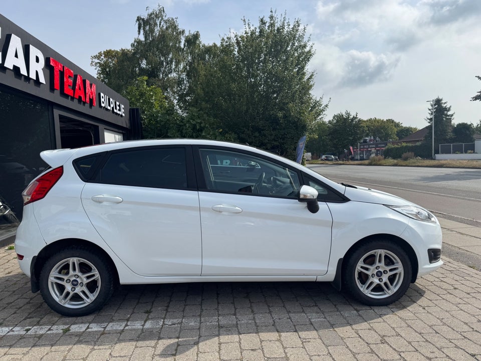 Ford Fiesta 1,0 65 Titanium 5d