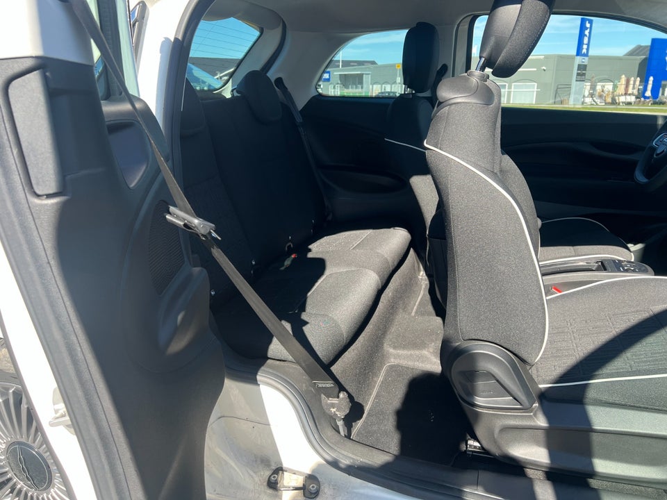 Fiat 500e 42 Icon 3+1 4d