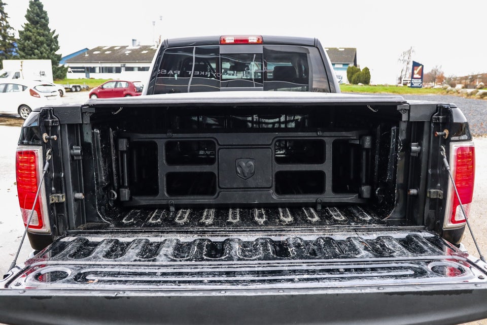 Dodge RAM 1500 5,7 V8 Laramie Crew Cab aut. 4d