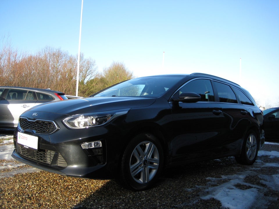 Kia Ceed 1,6 CRDi 136 Intro Edition SW 5d