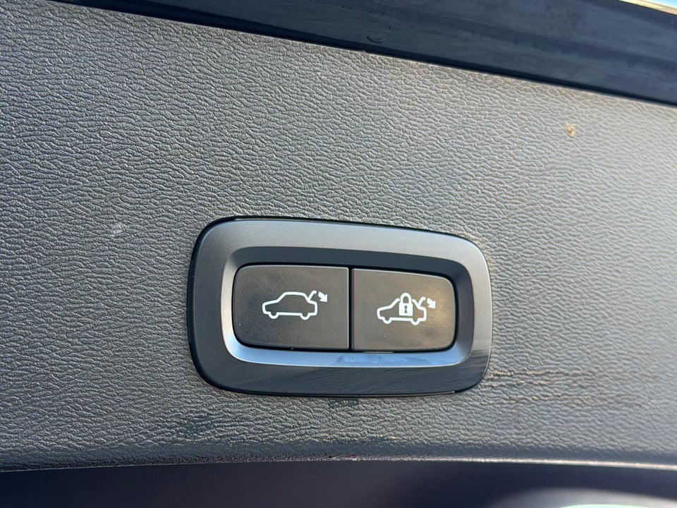 Volvo XC40 P6 ReCharge Core 5d