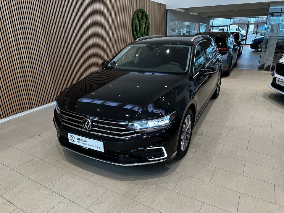 VW Passat 1,4 GTE High Variant DSG 5d