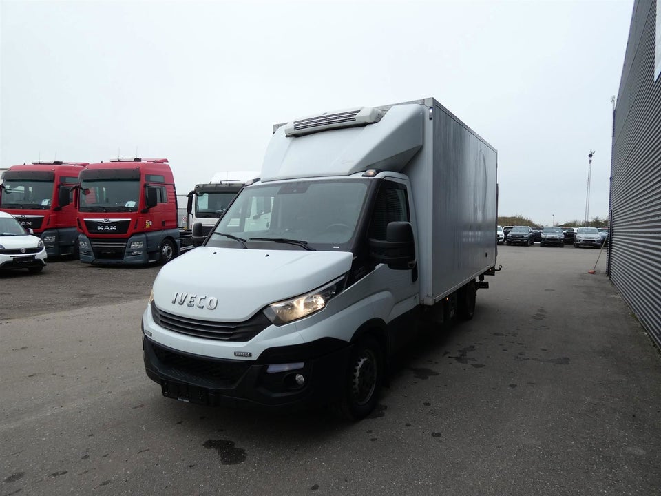 Iveco Daily 3,0 35S18 Alukasse m/lift+køl AG8 2d